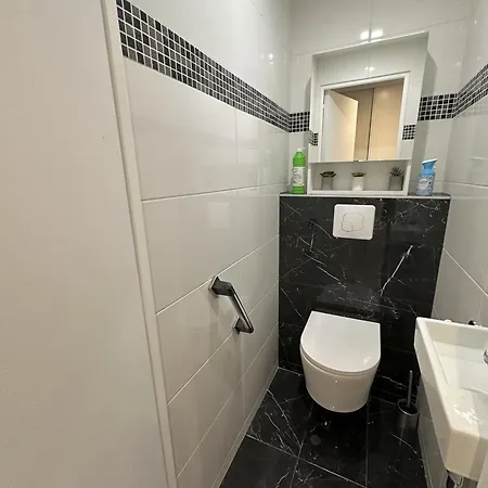 Graziella 100 ז'ואן-לה-פינס